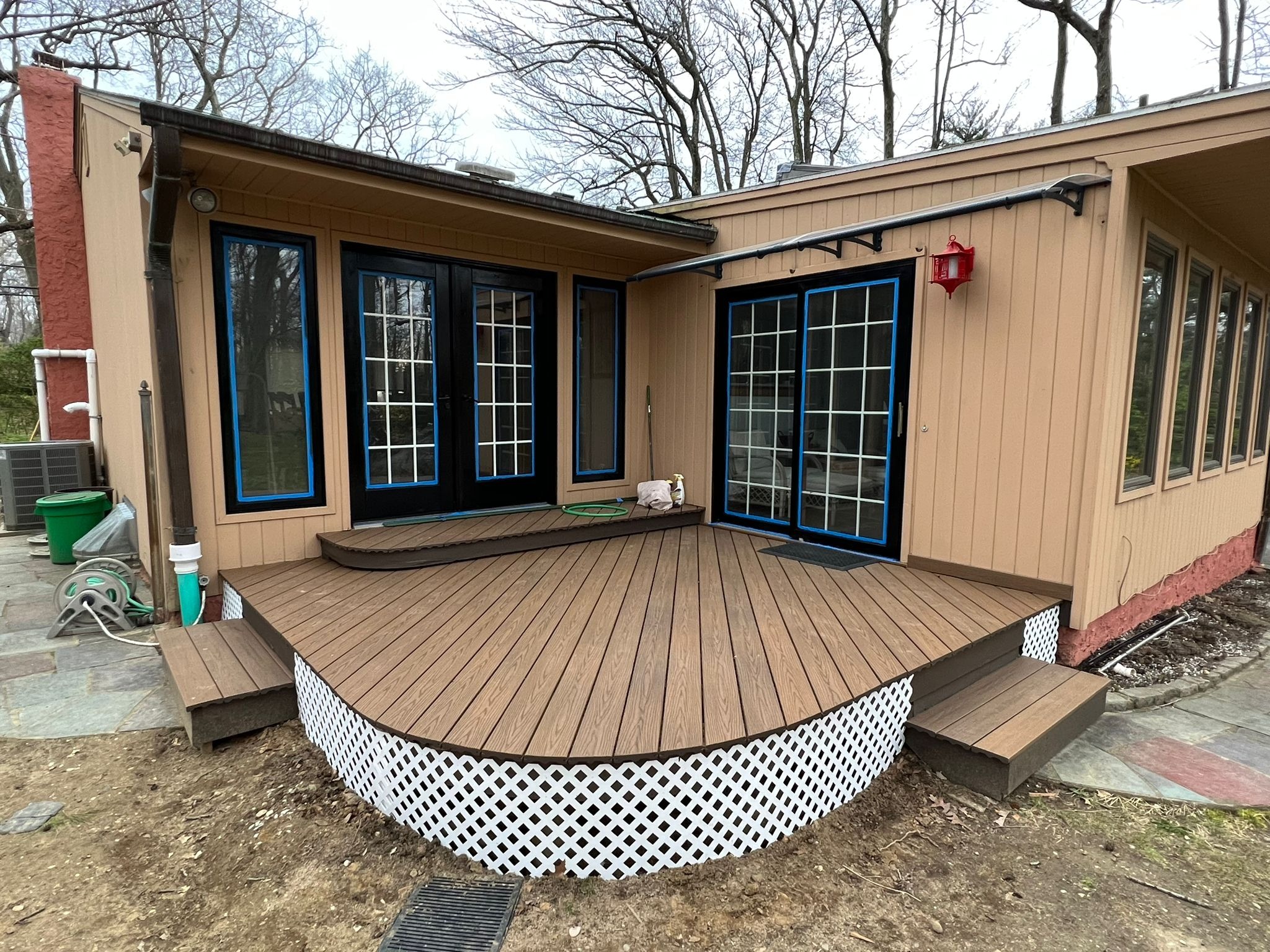 Choosing the right decking material